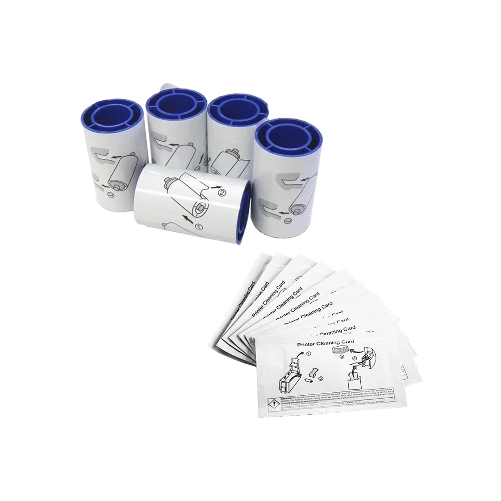 Kit de Limpeza para Datacard SD, ilustrado com cinco rolos adesivos com núcleo azul e conjunto de cartões de limpeza